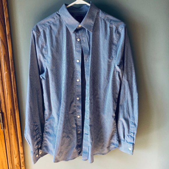 GAP Other - GAP blue slim fit button down shirt